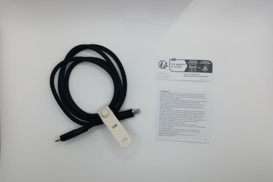 Anker PowerLine III Flow USB-C & ライトニングケーブルの付属品