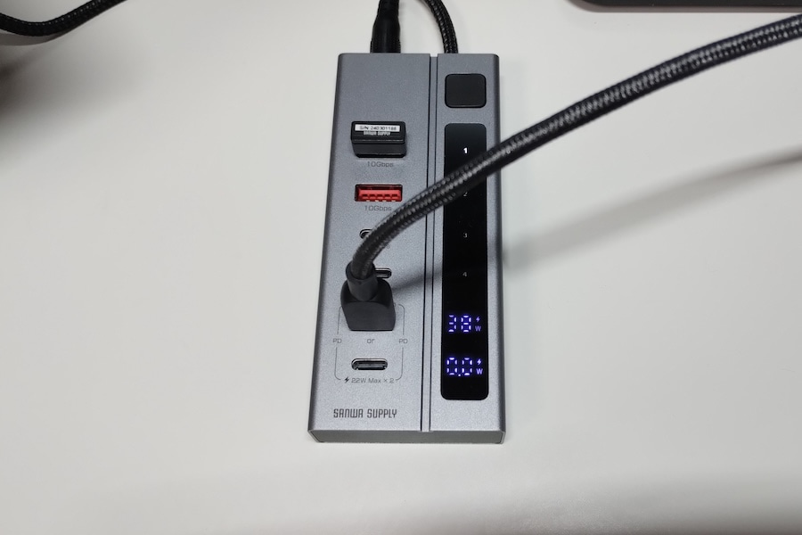 サンワダイレクト 400-HUBC35GM セルフパワーUSBハブにUSB Type-Cをひとつ接続