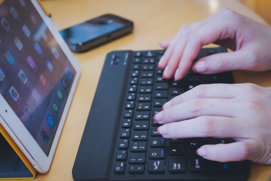 ワイヤレスキーボードが反応しないときの対処法