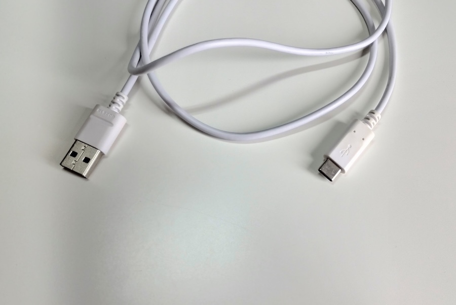 USB Type-A to USB Type-Cケーブル