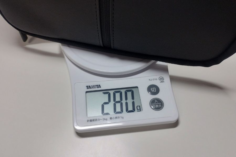 エレコム ノートパソコンケース ZEROSHOCKの重量