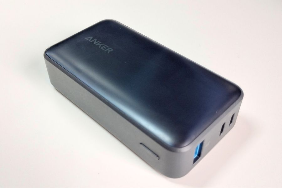 Anker 533 Power Bank(PowerCore 30W)の表面