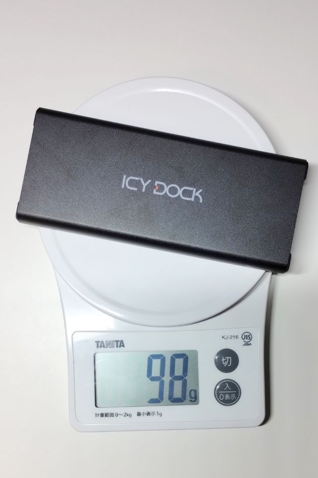 ICYDOCK MB861U31-1M2Bの重量